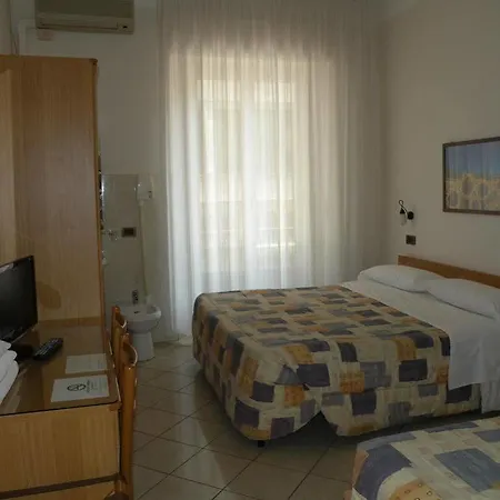 Milano Hotel 2*